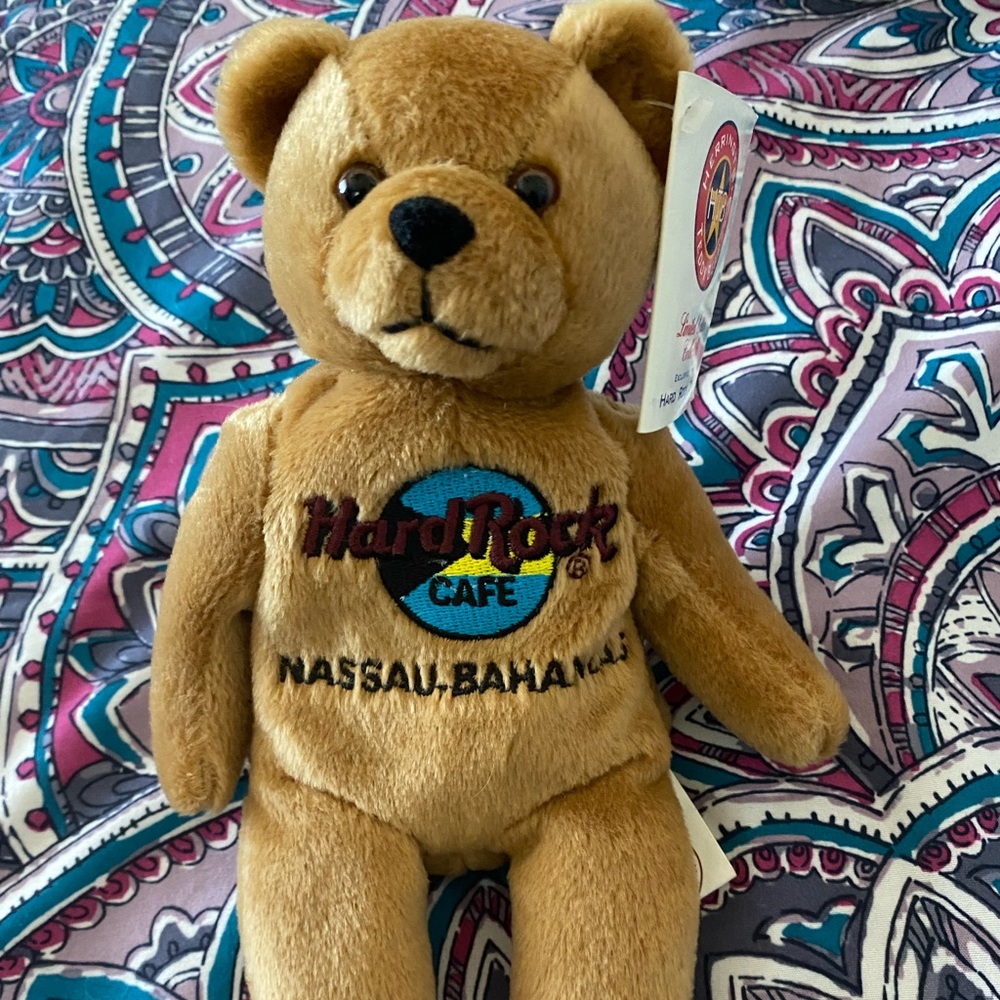 Hard Rick Cafe Bahamas bear